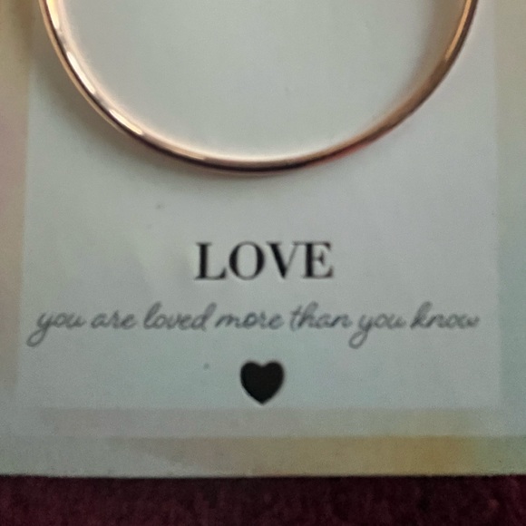 Gold Tone Love Charm Bracelet NWT - Picture 8 of 8